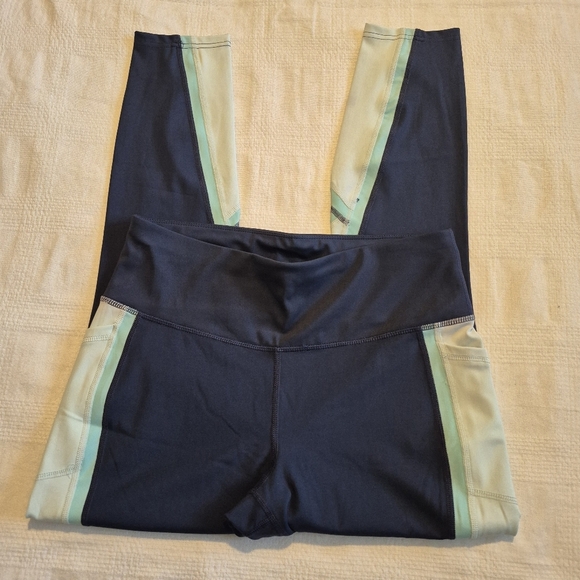 Avia women's Medium 8-10 blue & teal leggings, side pockets, EUC - Picture 2 of 7